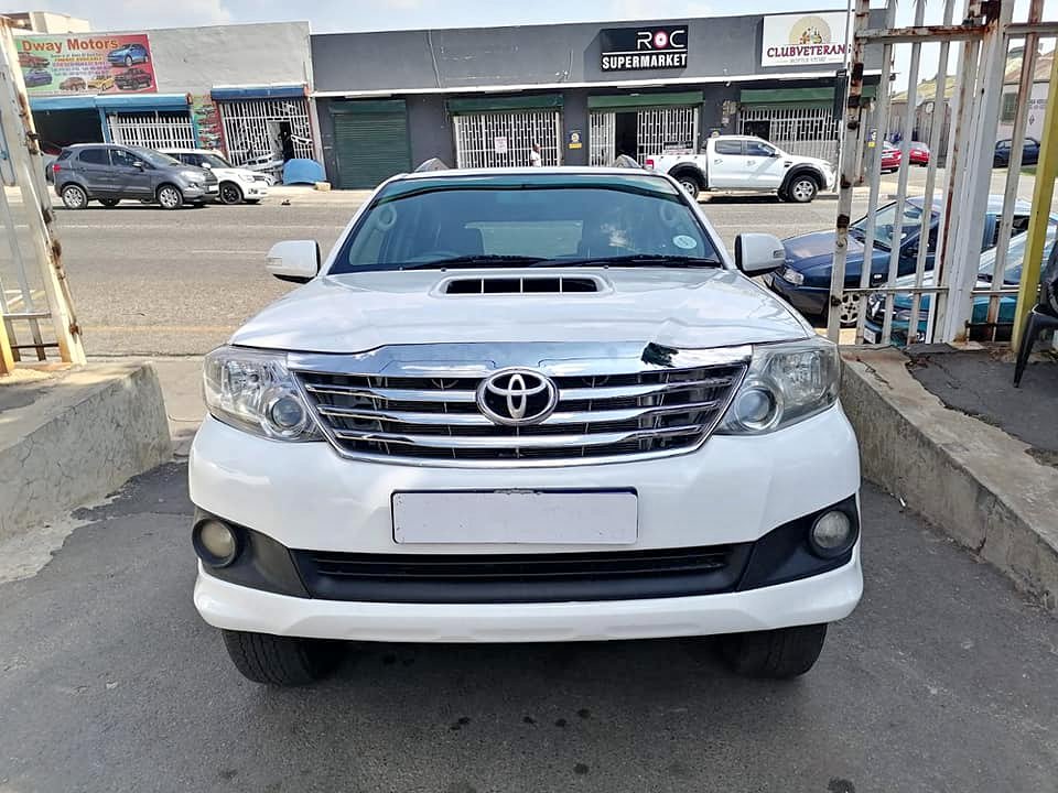 2013 Toyota Fortuner 3.0 4×2 D4D Seven seater