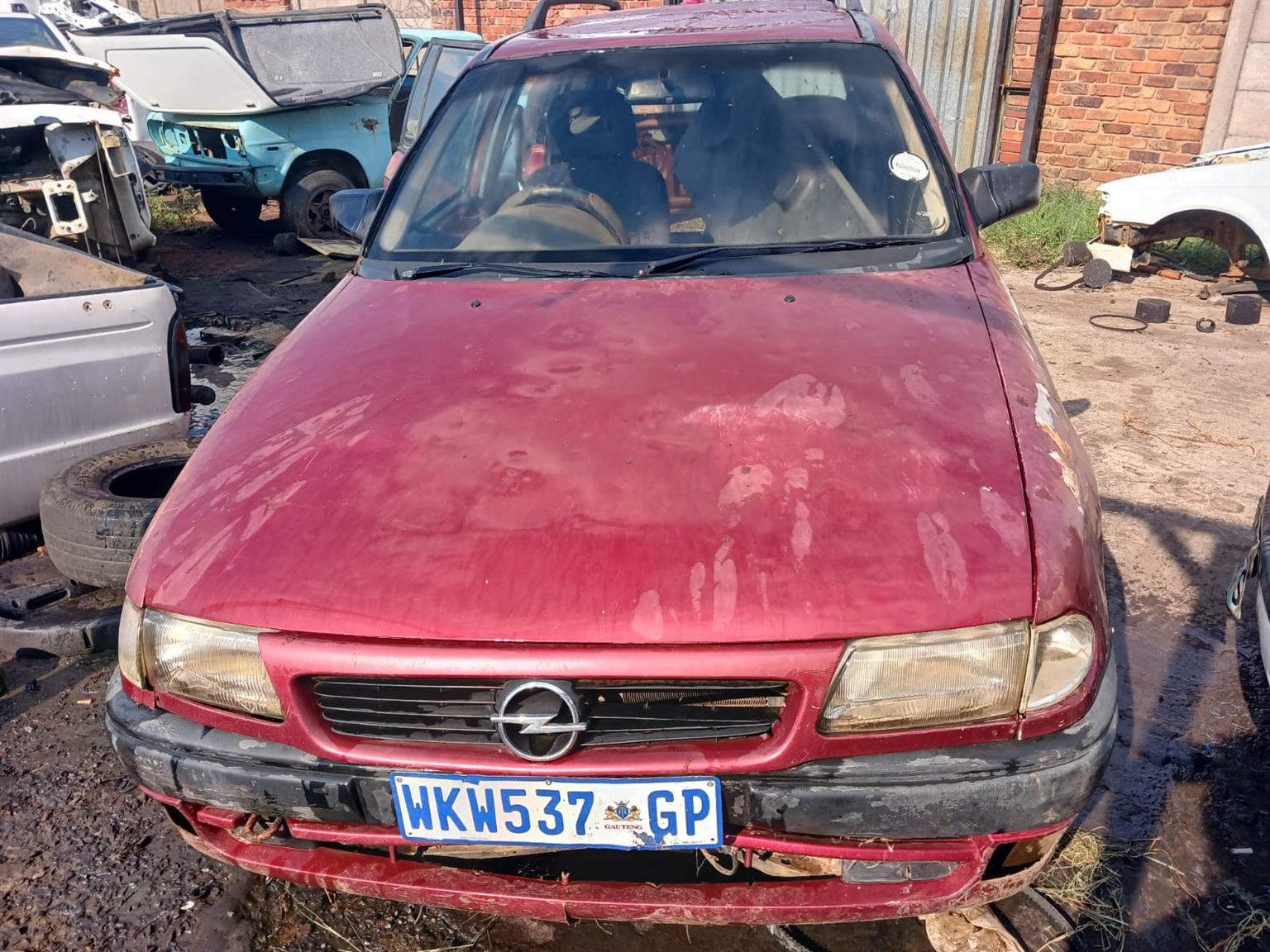 OPEL ASTRA STATION WAGON 2LT FUEL INJ SINGLE CAM STRIPPING FOR SPARES CALL FOR I
