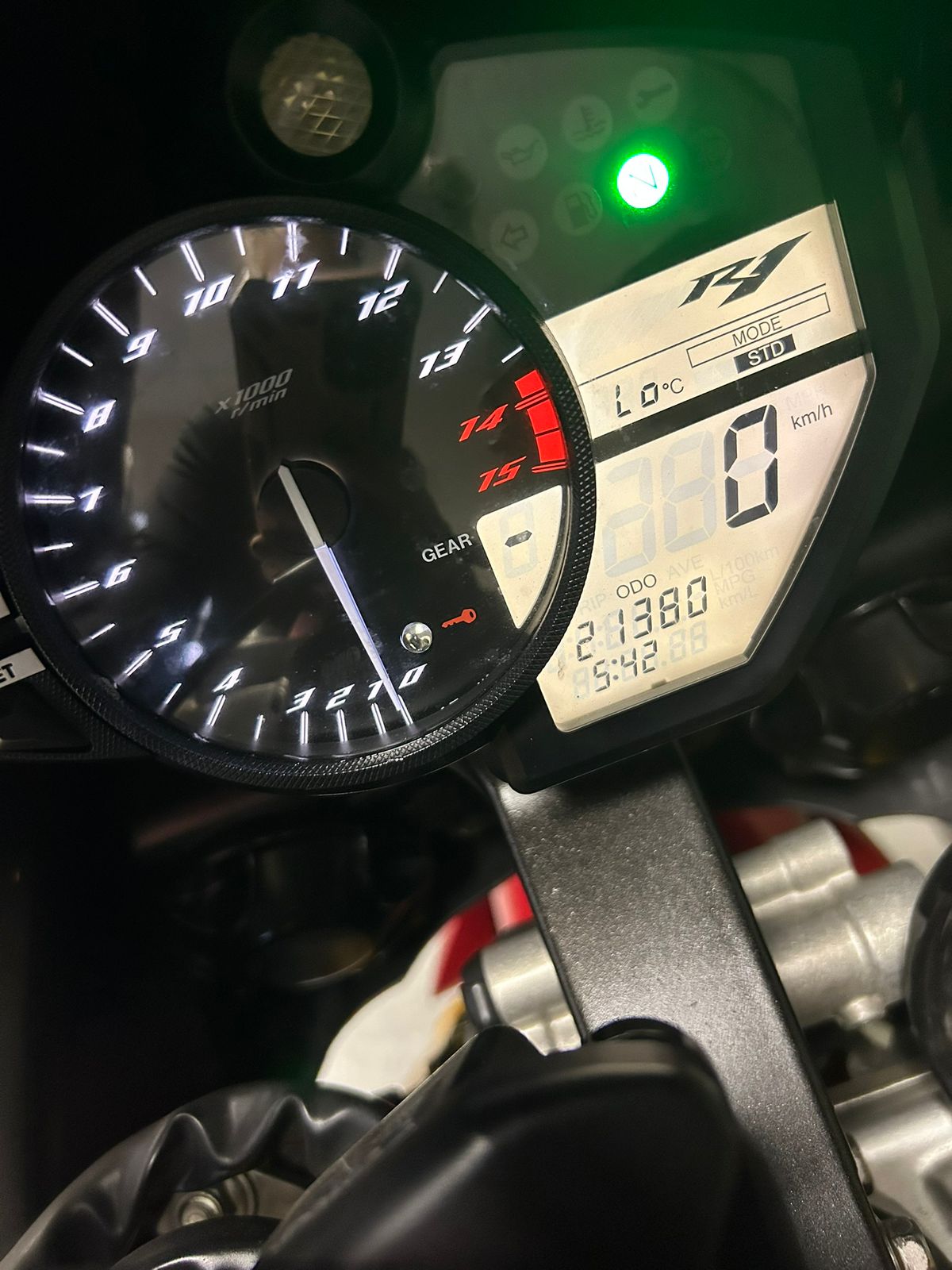2011 YAMAHA YZF R1 - Private Seller 2011 YAMAHA YZF R1 - Private Seller