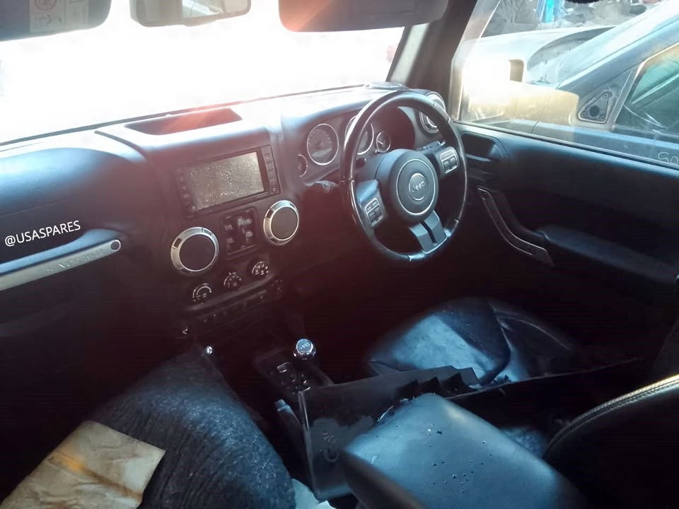 Jeep Wrangler 2.8 Stripping For Interior Parts - Private Seller Jeep Wrangler 2.8 Stripping For Interior Parts - Private Seller