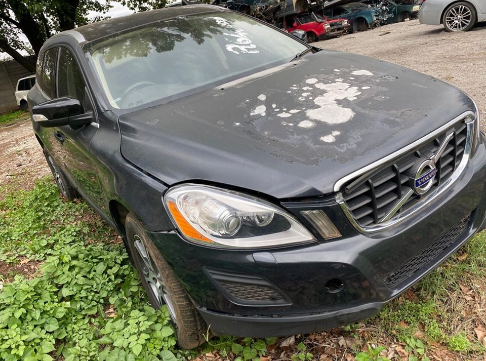 Volvo XC60 D5 awd 2009 Stripping for spares - Private Seller