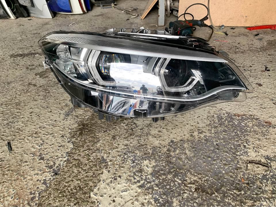BMW F22 Adaptive led headlight RHS - Private Seller BMW F22 Adaptive led headlight RHS - Private Seller