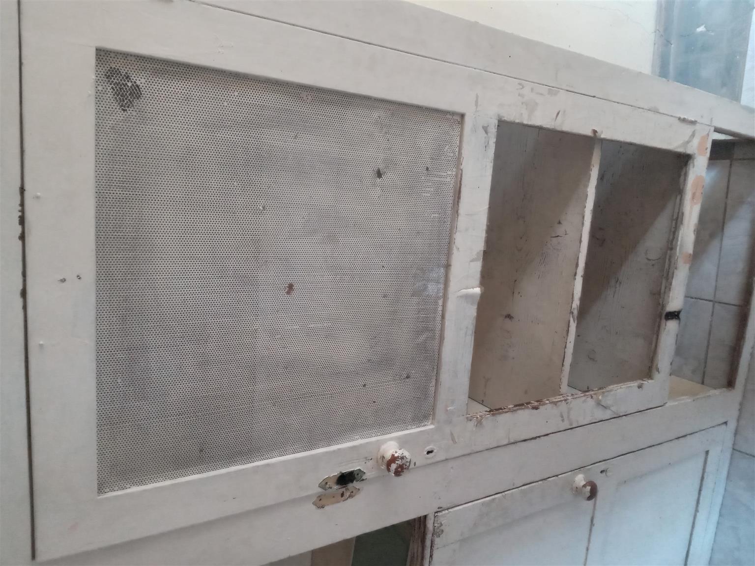 Antique kitchen cabinets