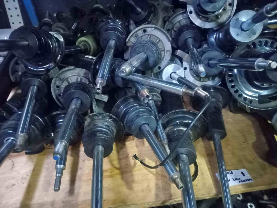 Bmw X5 /X6/f21/f30/F22//F31/G05/G07 SHOCKS - Private Seller Bmw X5 /X6/f21/f30/F22//F31/G05/G07 SHOCKS - Private Seller