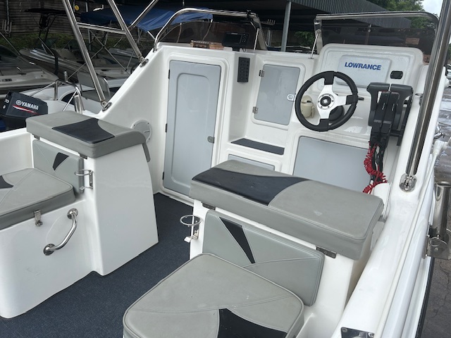 Seacat 520 FC with 2 x Yamaha F70hp Motors