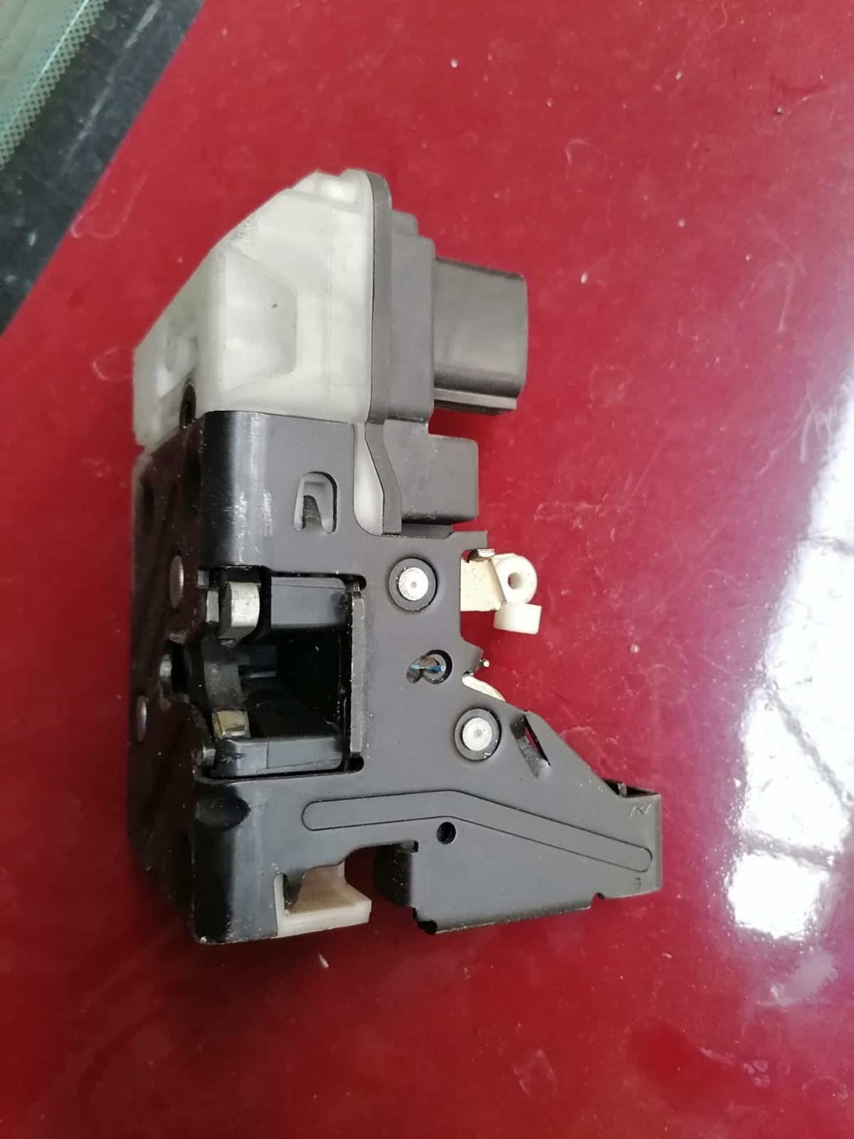 VOLVO S60 LEFT FRONT DOOR SELF-LOCKING SOLENOID 8650549 FOR SALE (DELIVERY COUNT - Private Seller VOLVO S60 LEFT FRONT DOOR SELF-LOCKING SOLENOID 8650549 FOR SALE (DELIVERY COUNT - Private Seller