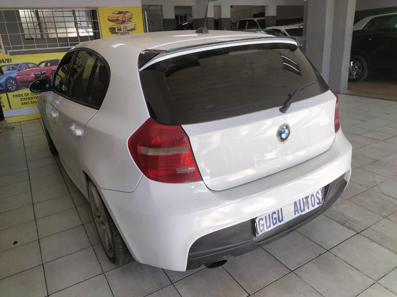 2009 BMW E87 120i MSPORT ,MANUAL PETROL ,SUNROOF 110.000KM