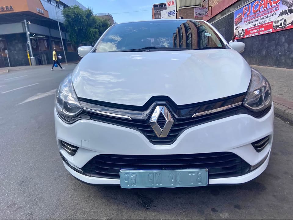 2019 Renault Clio 900t 88000km 2019 Renault Clio 900t 88000km