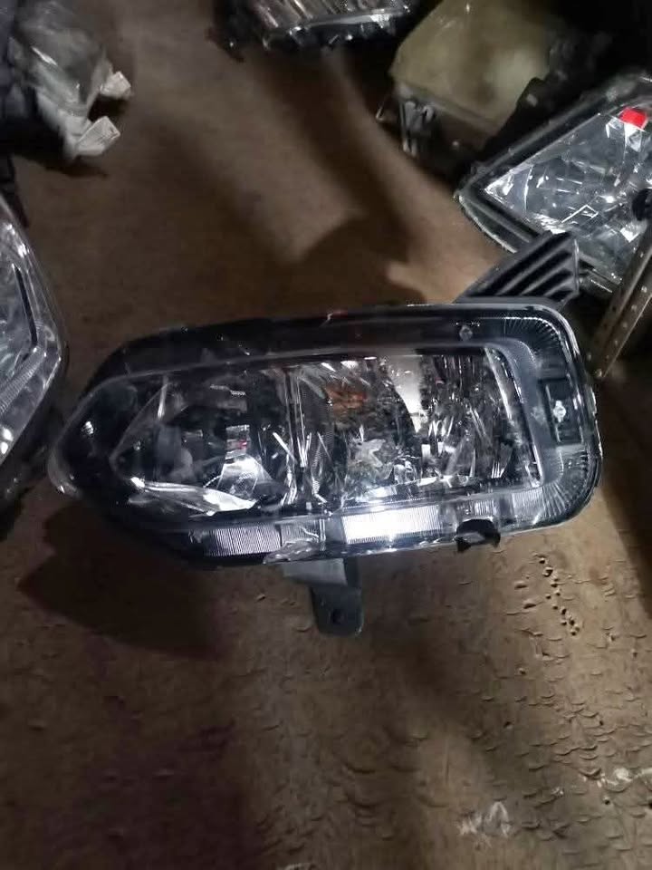 Renault KIGER Headlight Left Side Normal - Private Seller Renault KIGER Headlight Left Side Normal - Private Seller