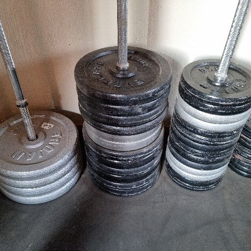GYM SET 313 KG OF WEIGHTS, BENCHES AND BARS