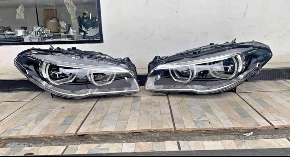 BMW F10 5 SERIES LED ADAPTIVE (FACELIFT) LEFT AND RIGHT HEADLIGHTS - Private Seller BMW F10 5 SERIES LED ADAPTIVE (FACELIFT) LEFT AND RIGHT HEADLIGHTS - Private Seller
