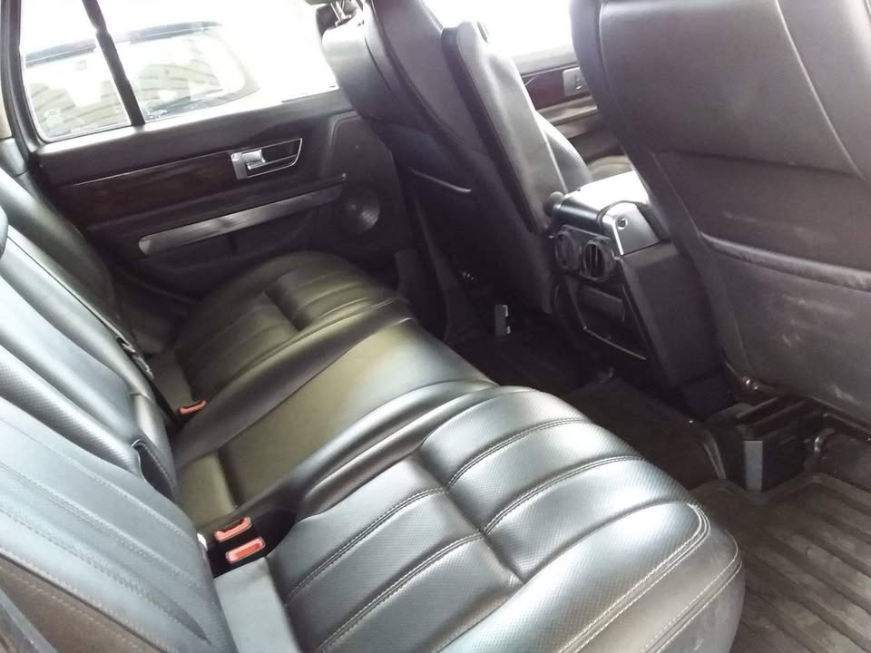 2011 Range Rover Sport HSE Luxury hatchback 2011