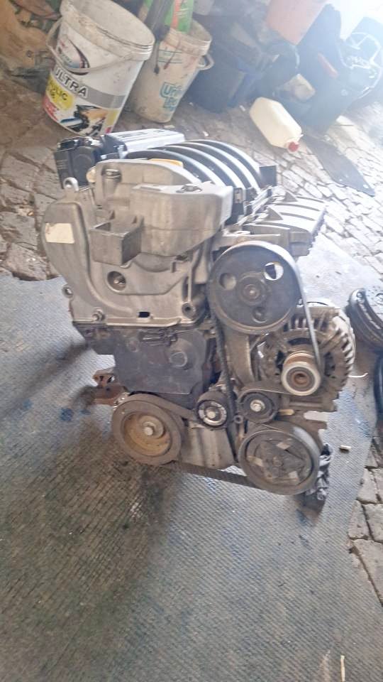 Renault clio 2 engine available - Private Seller Renault clio 2 engine available - Private Seller