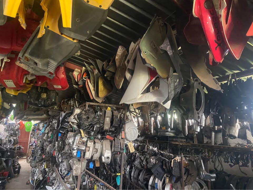 Kawasaki KDX 125 clutch. Meyerton bike scrapyard new and secondhand spares. - Private Seller