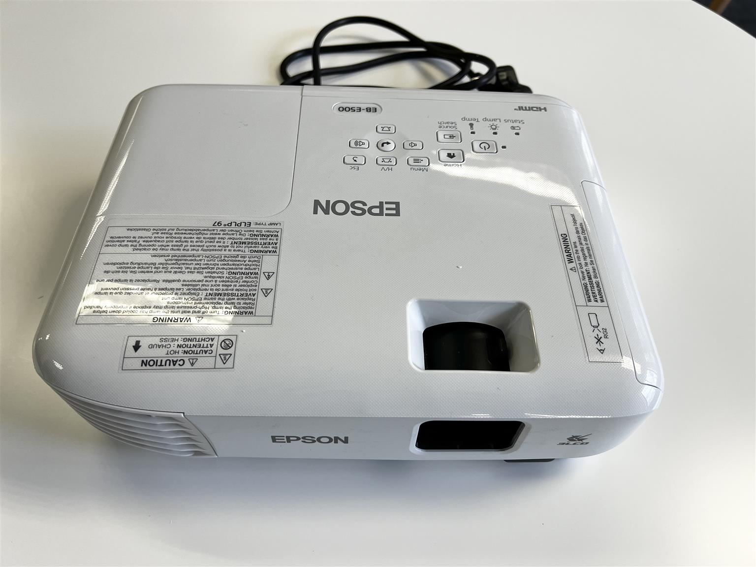 Epson EB E500 projector