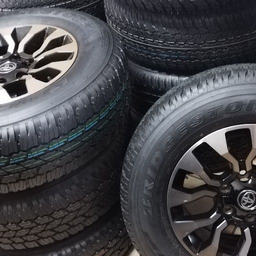 Bazoo with bridgestone dueler Tyres