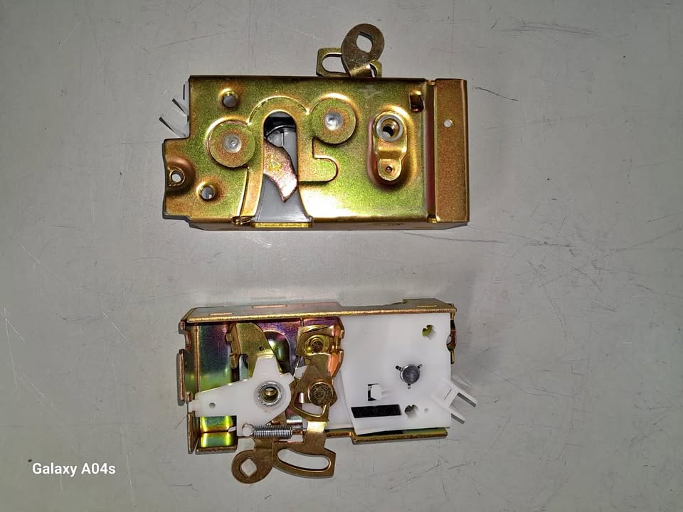 FORD BANTAM ROCAM 1.3/ 1.6 BOTH SIDES DOOR LOCK FOR SALE - Private Seller FORD BANTAM ROCAM 1.3/ 1.6 BOTH SIDES DOOR LOCK FOR SALE - Private Seller