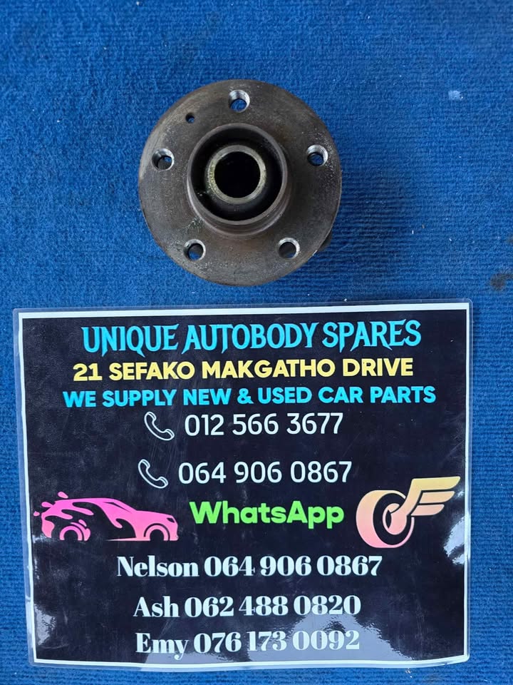Audi Wheel Hub Bearing A1 A4 A5 A7 Q5 Q7 - Private Seller
