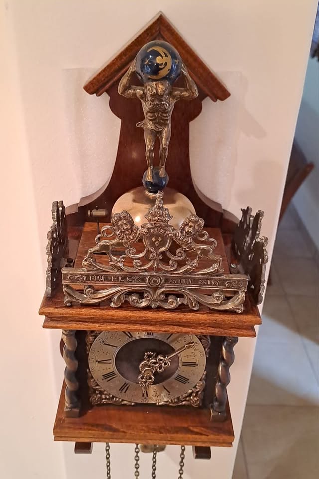 CLOCK   DUTCH