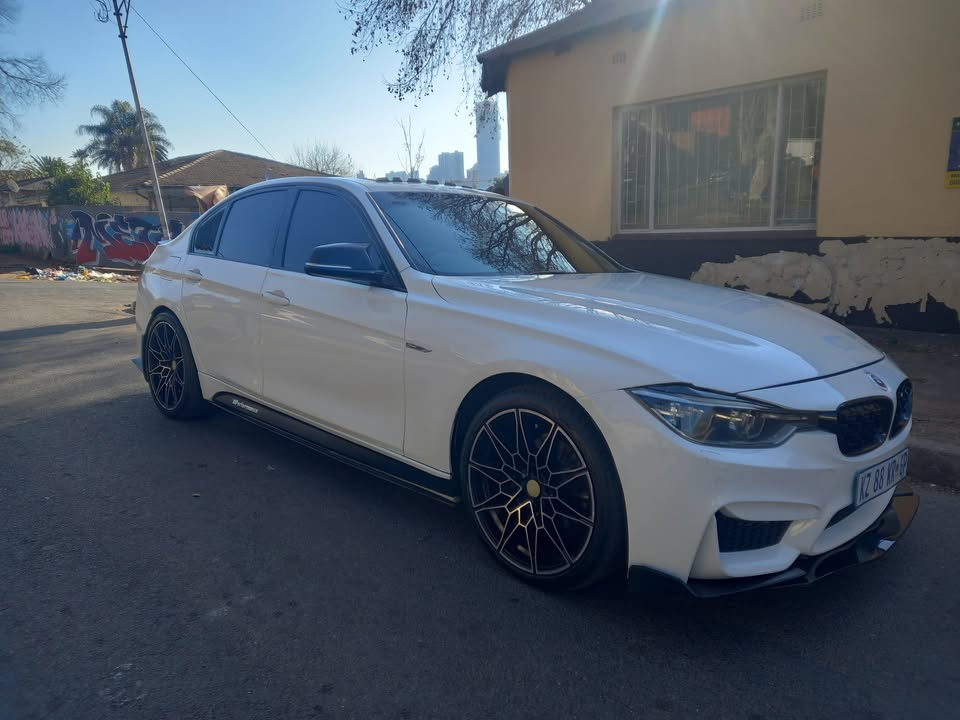 2017 BMW 320 i MSport, Petrol, Automatic, White, Sunroof, 90000kms