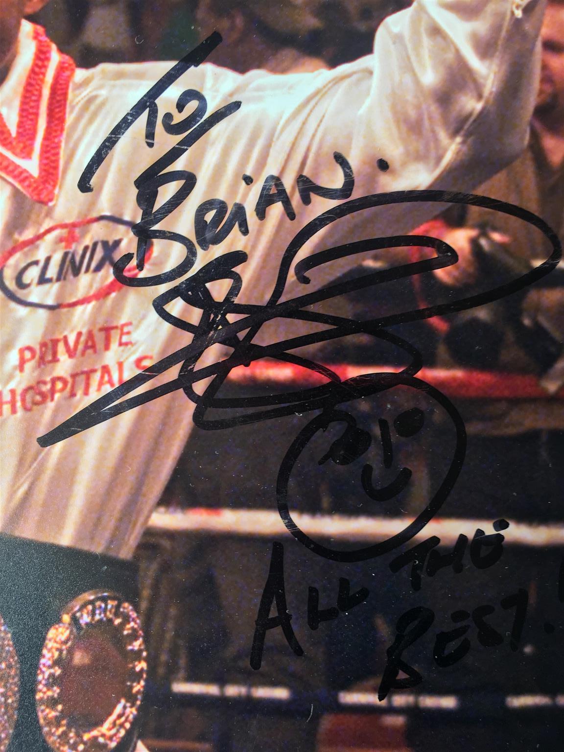 Boxing memorabilia. Signed photograph W.B.U. World champion Boxer