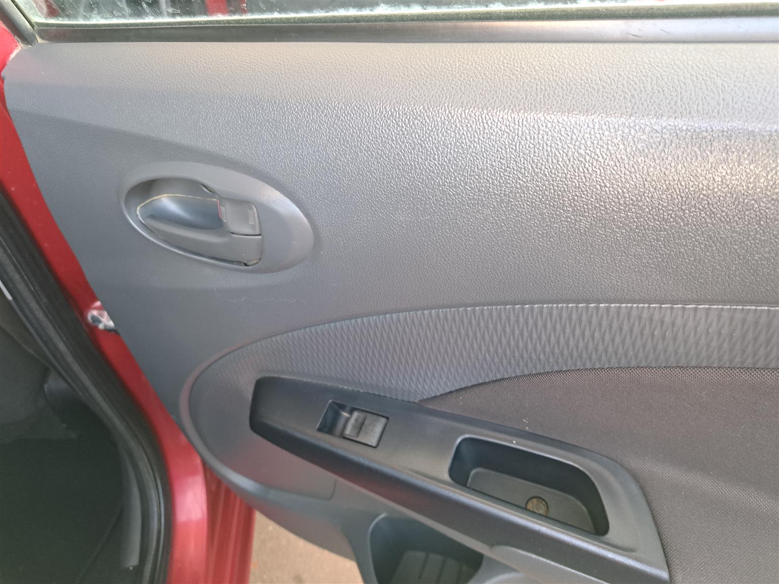 TOYOTA ETIOS 1.5 HATCH