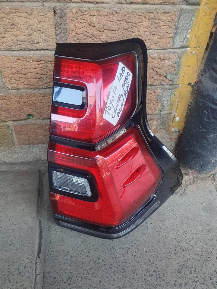 Toyota Land Cruiser Prado taillight 2018/20 - Private Seller Toyota Land Cruiser Prado taillight 2018/20 - Private Seller