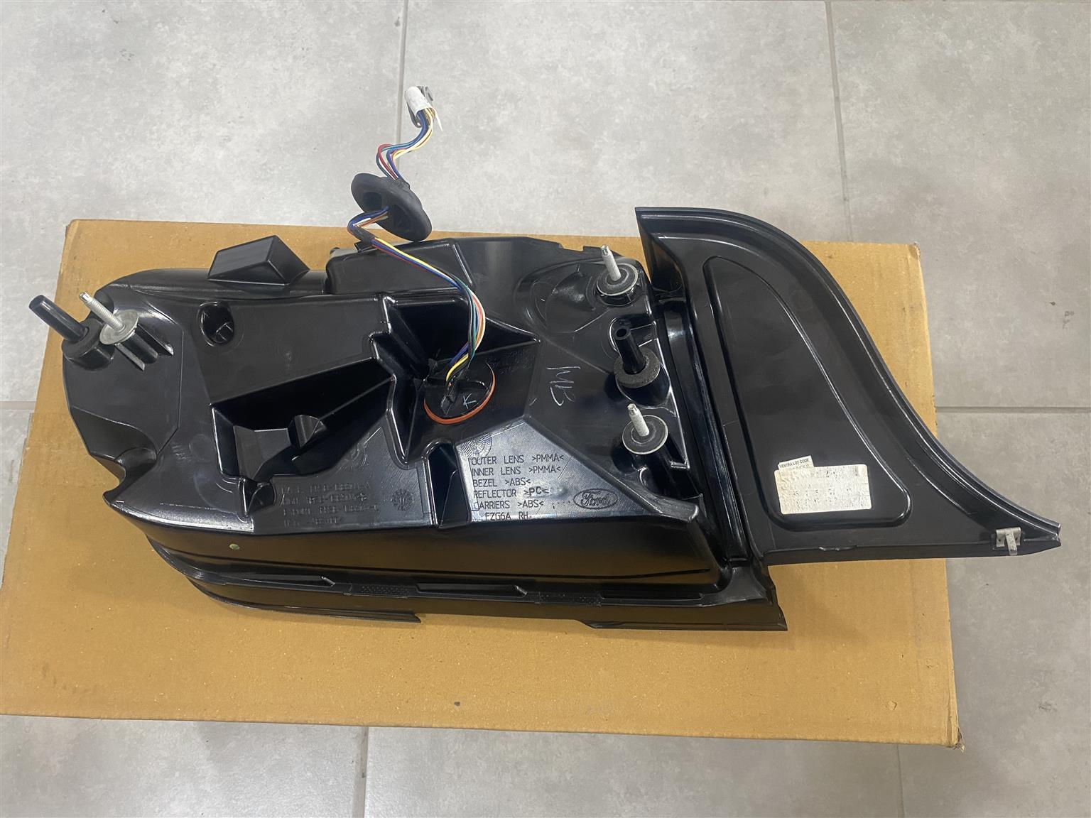 2017 FORD MUSTANG FULL LED TAIL LIGHT RIGHT SIDE FOR SALE.IN EXCELLENT CONDITION - Private Seller