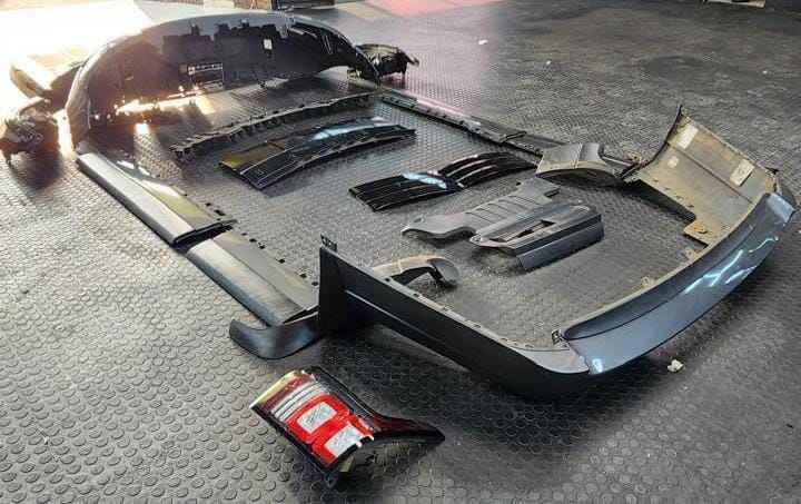 Range Rover Voque 2019 body kit - Private Seller Range Rover Voque 2019 body kit - Private Seller