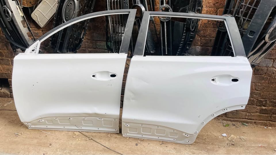 Chery Tiggo 7 pro left doors - Private Seller Chery Tiggo 7 pro left doors - Private Seller