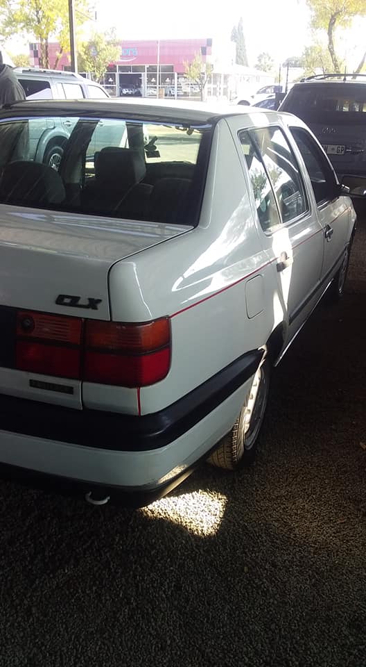 VOLKSWAGEN  JETTA CLX