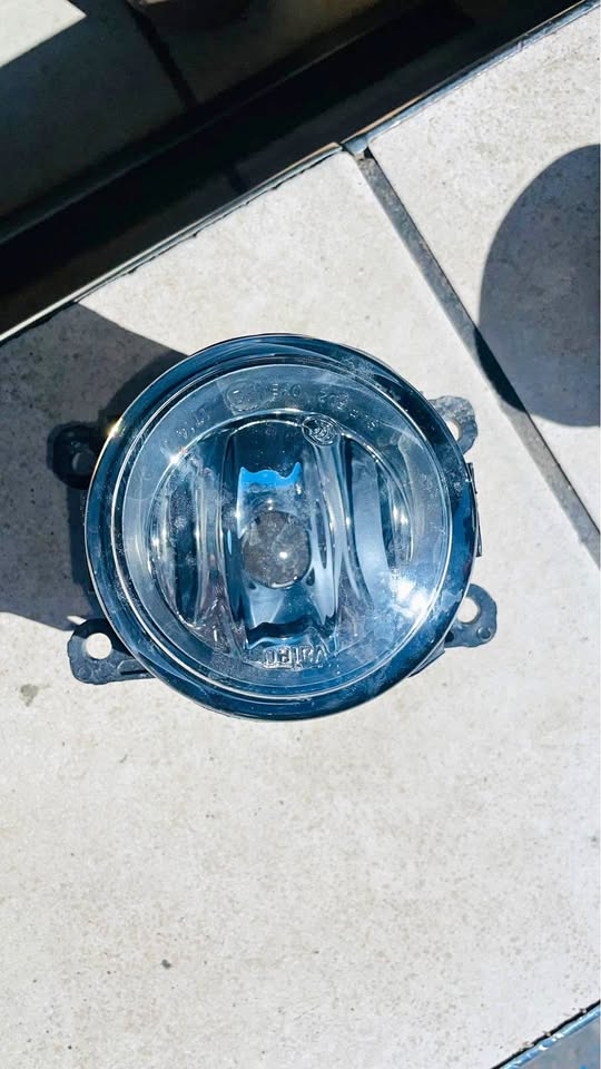 Ford Fiesta fog light - Private Seller Ford Fiesta fog light - Private Seller