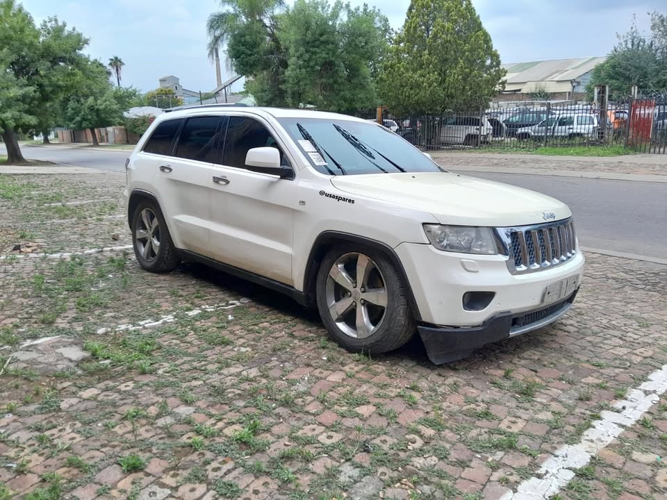 2012 Jeep Grand Cherokee 3.0 WK2 body spares available. - Private Seller 2012 Jeep Grand Cherokee 3.0 WK2 body spares available. - Private Seller