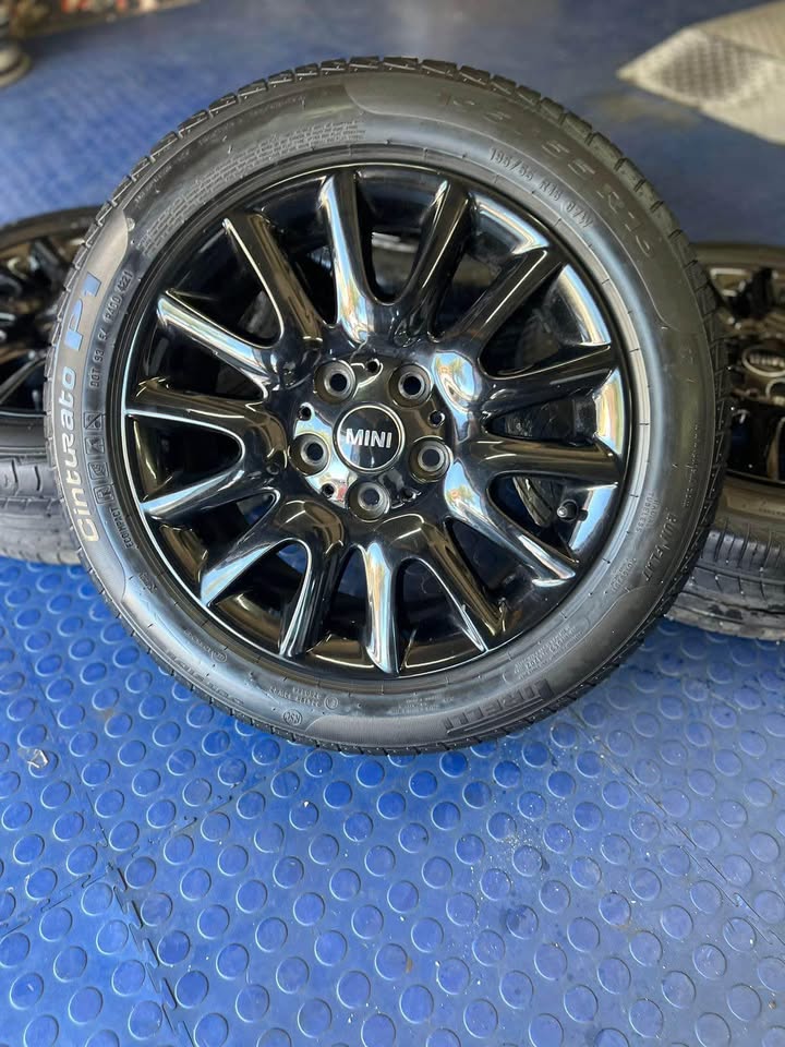 16 inch Mini Cooper Original Rim Set - Private Seller