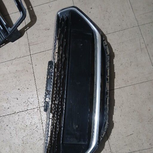 peugeot 208 grill - Private Seller peugeot 208 grill - Private Seller