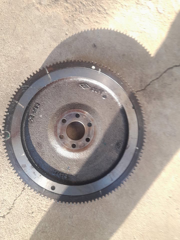 RENAULT TRIBER FLY WHEEL AVAILABLE - Private Seller RENAULT TRIBER FLY WHEEL AVAILABLE - Private Seller