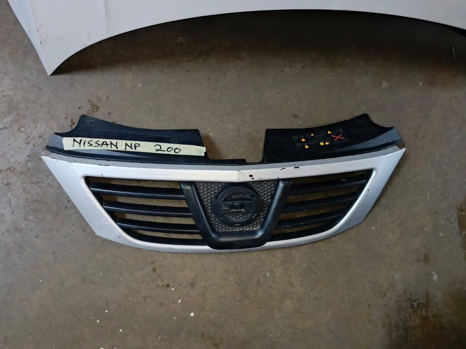 Nissan Np200 front Grill - Private Seller