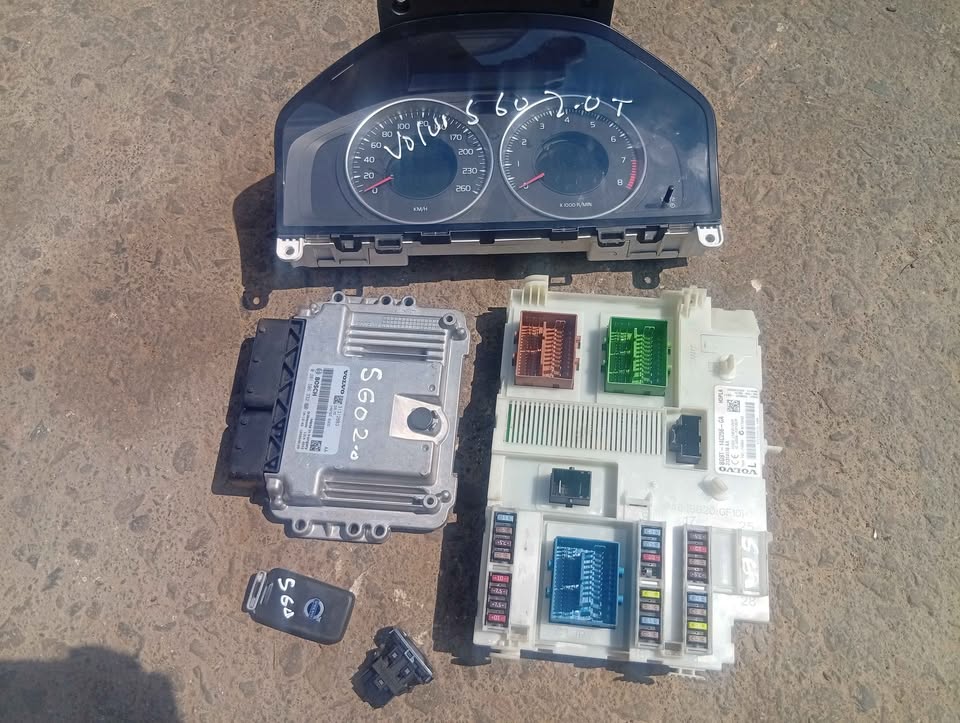 2013 Volvo S60 T3 auto lockset - Private Seller