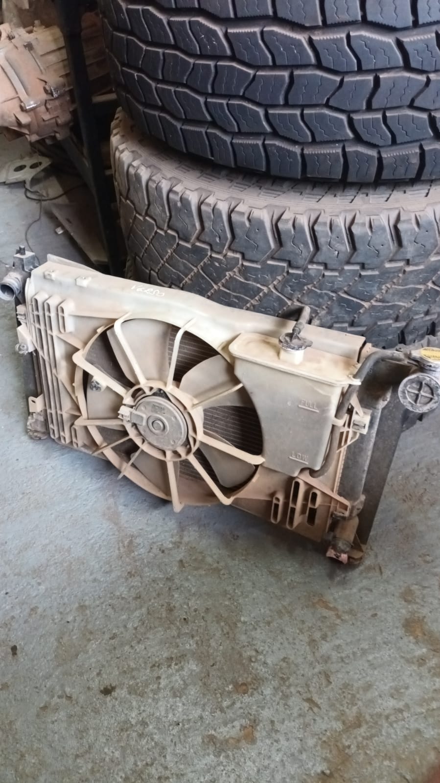 Toyota Verso radiator complete with fan and expansion bottle - Private Seller