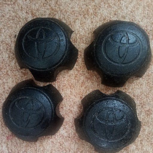 Centre caps - Private Seller Centre caps - Private Seller