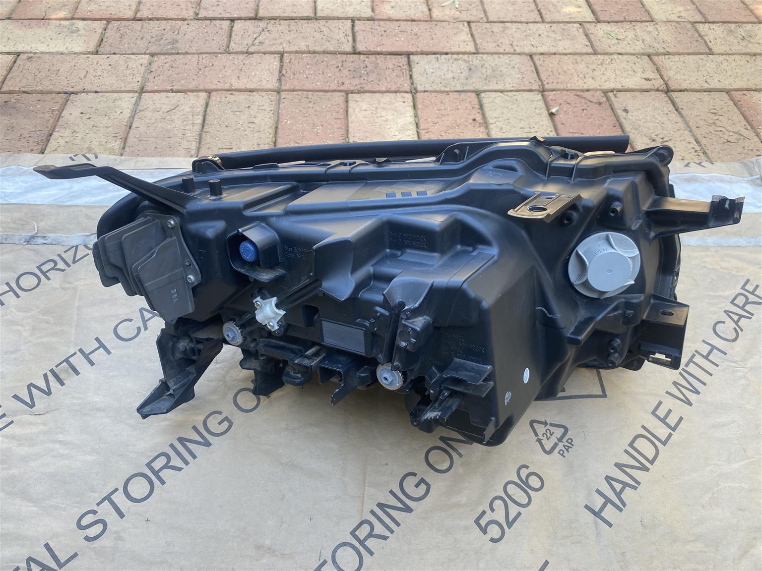 2023 TOYOTA LAND CRUISER 300 FULL LED HEADLIGHT LEFT SIDE FOR SALE