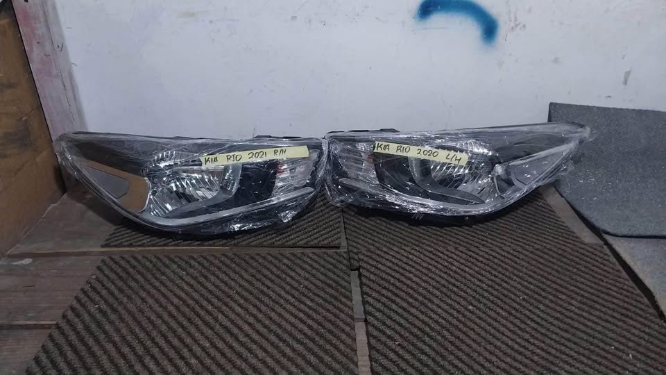 Kia Rio headlights 2021 - Private Seller