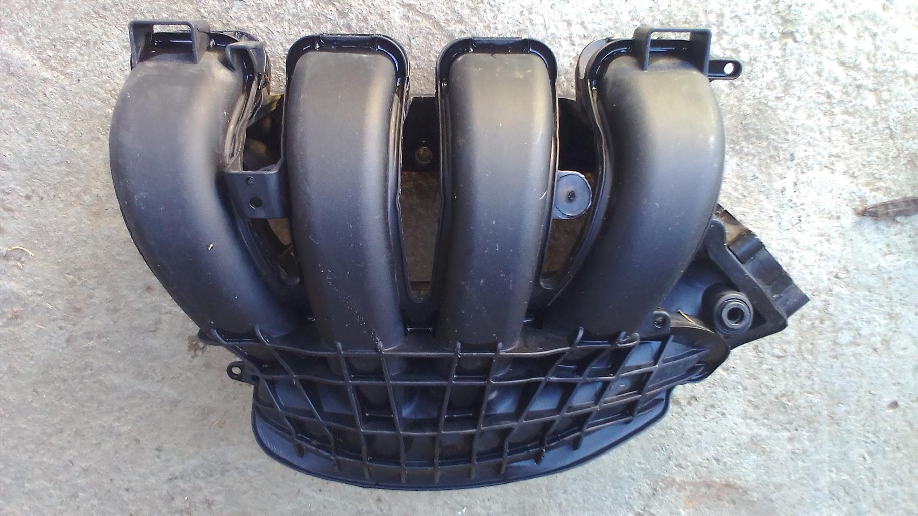 Ford Focus 2.0 tdci intake manifold - Private Seller Ford Focus 2.0 tdci intake manifold - Private Seller