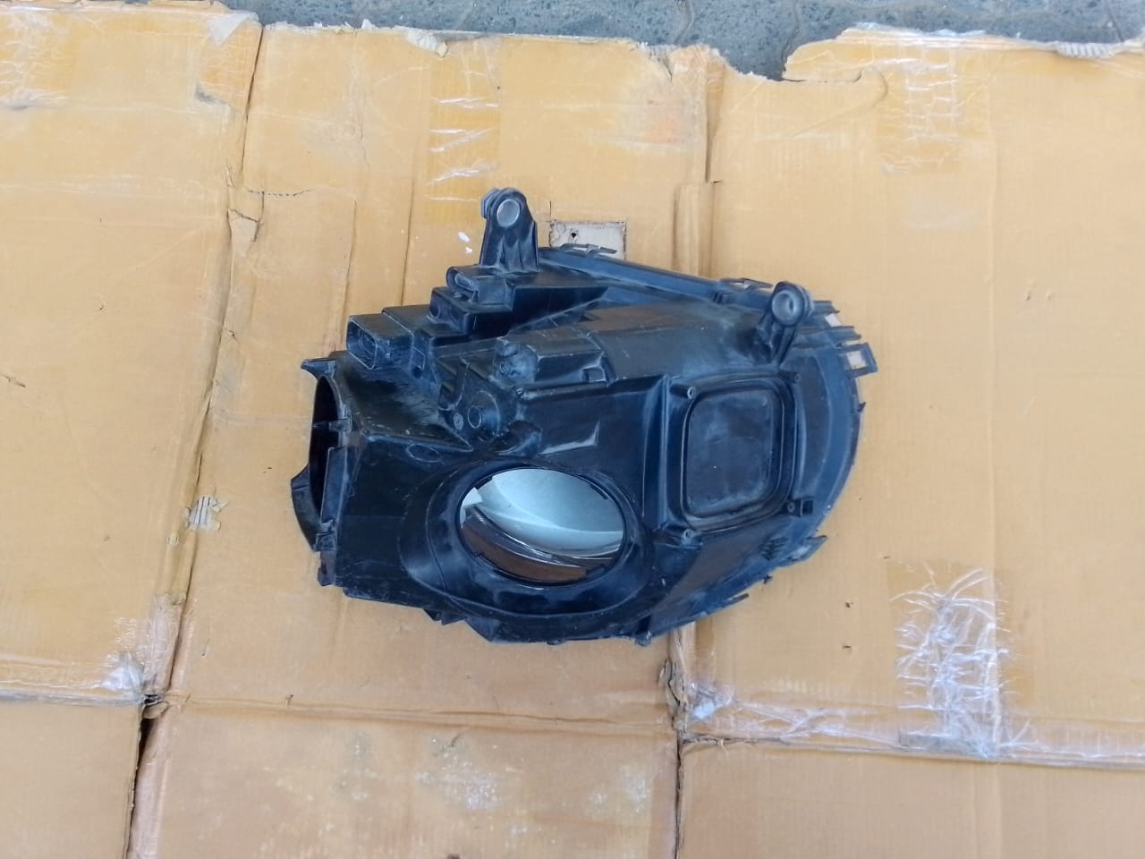 (2009-2013) MINI COOPER 5 RHS NORMAL HEADGLIHT FOR SALE - Private Seller (2009-2013) MINI COOPER 5 RHS NORMAL HEADGLIHT FOR SALE - Private Seller