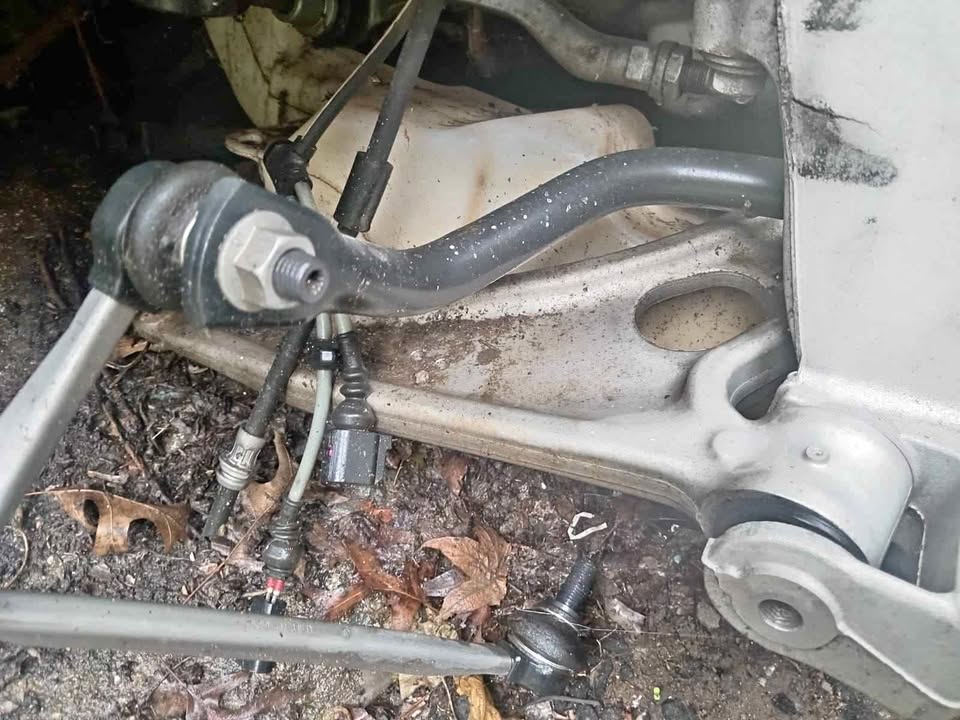Audi TT 2015 rhs control arm