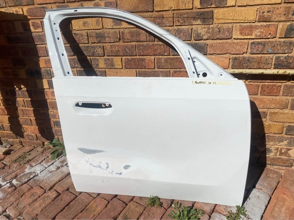 BMW U11 front right door