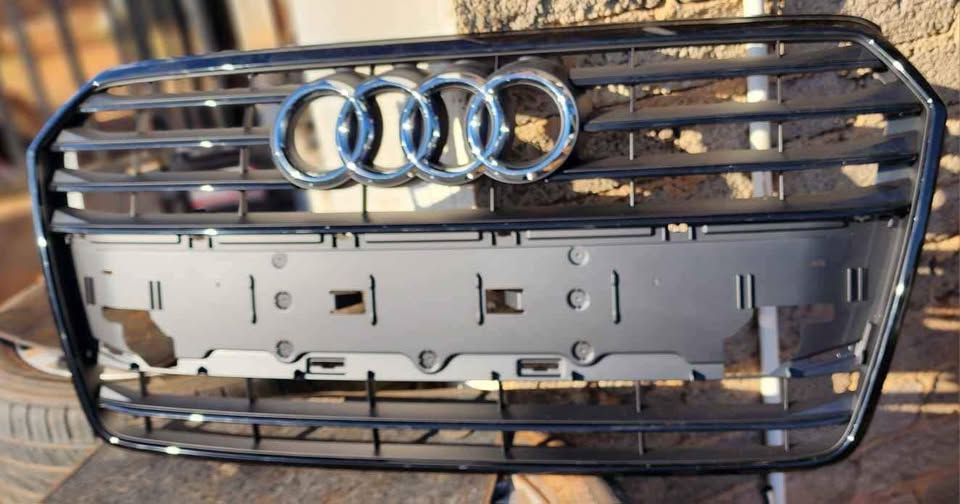 Audi A7 2018 Model Radiator Grill Available - Private Seller Audi A7 2018 Model Radiator Grill Available - Private Seller