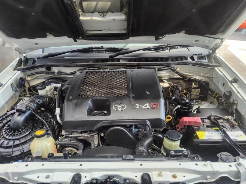 Used 2010 Toyota Hilux 3.0D-4D double cab 4x4 Raider Dakar edition auto - Private Seller