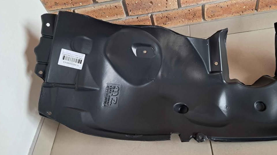 CHEVROLET UTILITY 12/17 BRAND NEW FRONT FENDER LINERS FORSALE