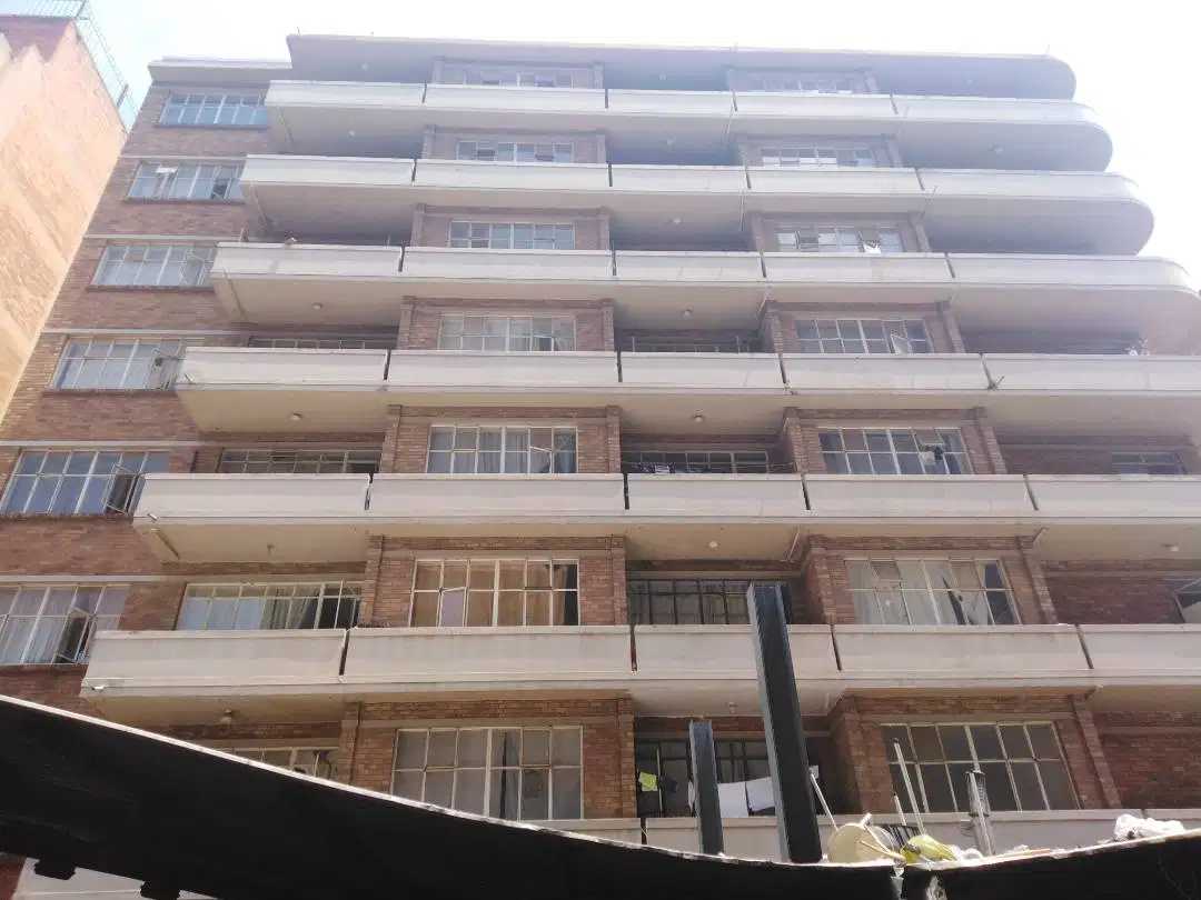 2 Bedroom flat - to let Hillbrow  Parma Court 